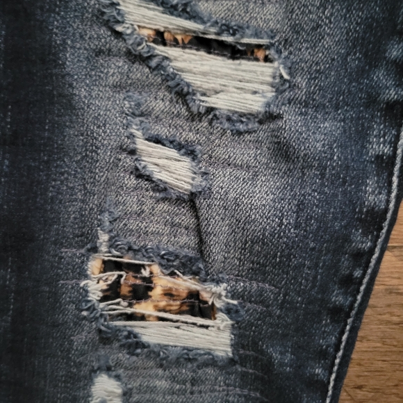 KanCan Leopard-Inset Blue Jeans 5/26 - Picture 3 of 3